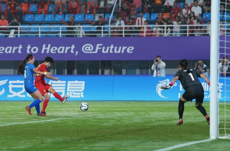 女足联赛第25轮-进球大战逆转好戏精彩不断 女足联赛第25轮-进球大战逆转好戏精彩不断