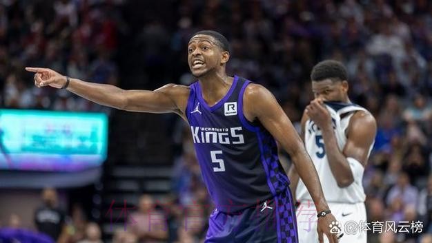 爱德华兹贡献准绝杀 森林狼上演大逆转 爱德华兹贡献准绝杀 森林狼上演大逆转