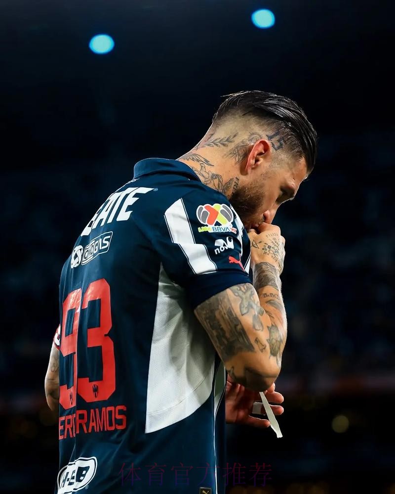 马卡报：拉莫斯没有收到其它球队的满意报价